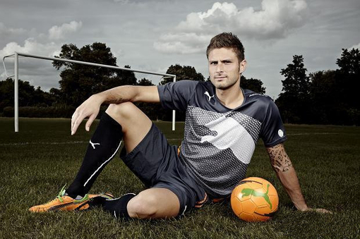 下半场发威！穆雷贡献23分12助攻，三分4中3