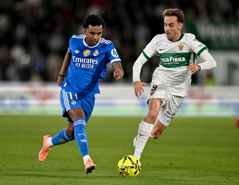 拜仁官方：于帕梅卡诺因负荷管理未进战圣保利大名单