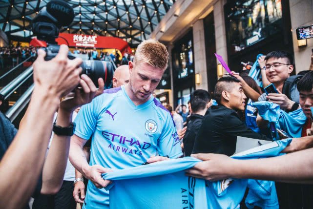 足协评议：成都蓉城胡荷韬进球被吹是误判，点球没判是错误