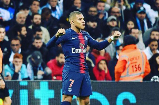 热火伤病报告：鲍威尔左脚踝扭伤将缺席今日对阵独行侠的比赛