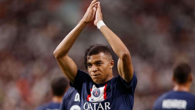 火箭末节三分爆发险胜快船