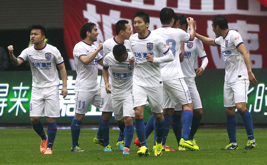 利物浦对罗德里戈兴趣浓厚，其连续31场未进球创纪录，皇马愿以高价出售。