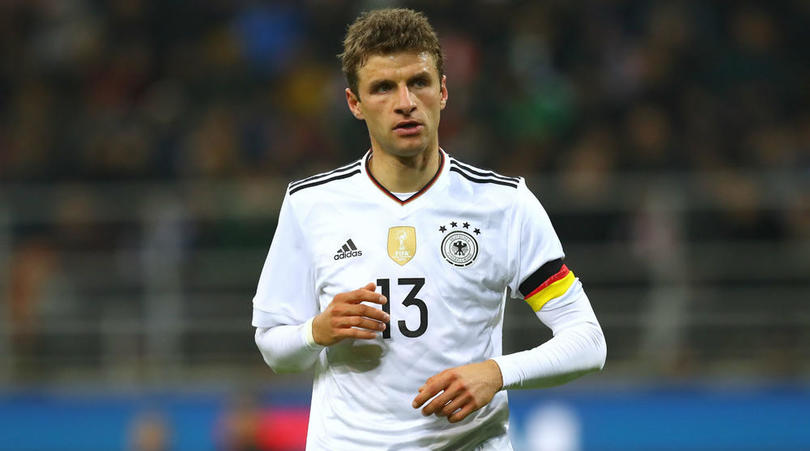 王钰栋新经纪公司：曾代理莱万、拜尔，旗下球员多在德国、瑞士踢球