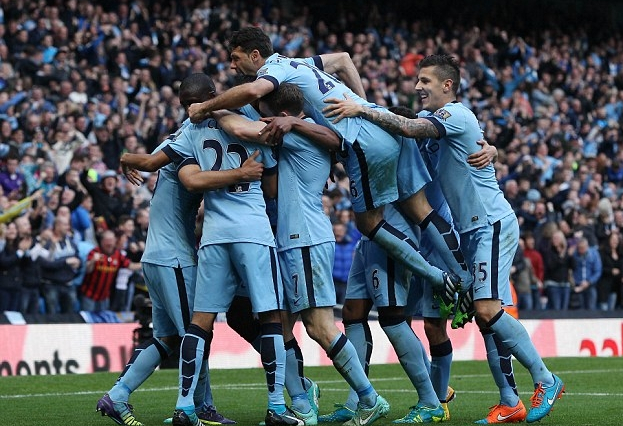 官方：穆尔豪斯与曼联续约3年，并租借加盟莱顿东方